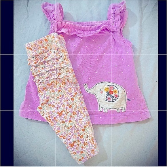 🔴6/$26🔴Carter’s Infant Baby Girl Two Piece Outfit (3mo)​ - Picture 1 of 1
